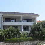 Lopar Zorica 3 Lopar