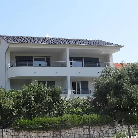 Zorica 3 Lopar